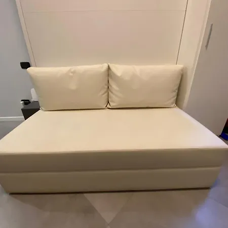 Elegant Appartament דירה מילאנו