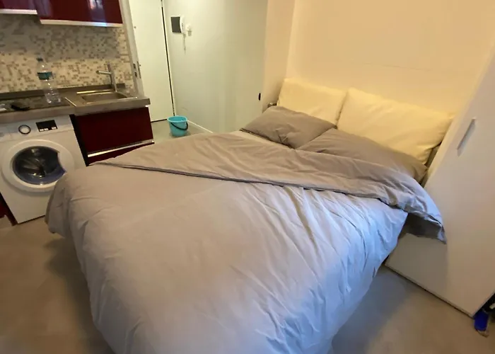 Elegant Appartament Apartment Milan